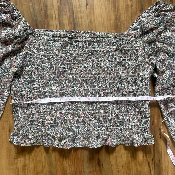 SO Floral Smocked Top - Picture 9 of 11